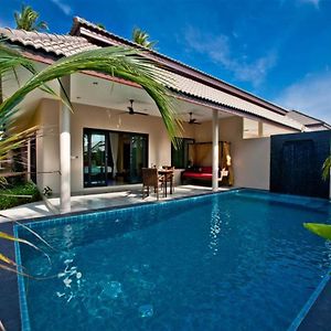 Thai Thani Pool Villa Resort